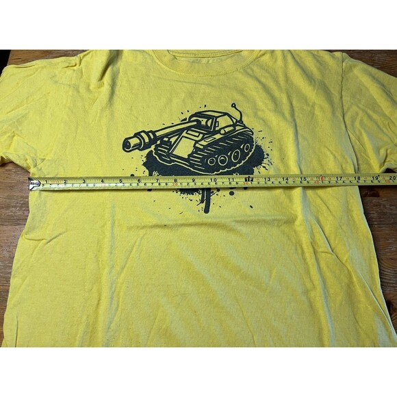 Unique Tank T-Shirt Graphic Print Yellow Military War RC Remote Control Toy - Picture 3 of 4
